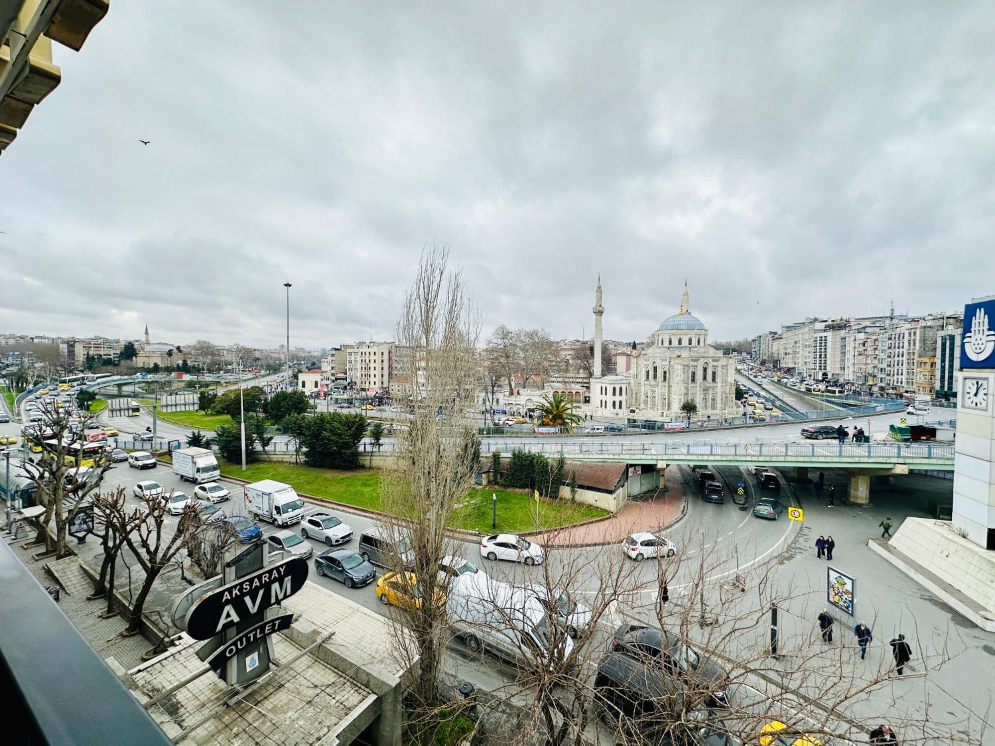Istanbul Midpoint Hotel Exterior photo