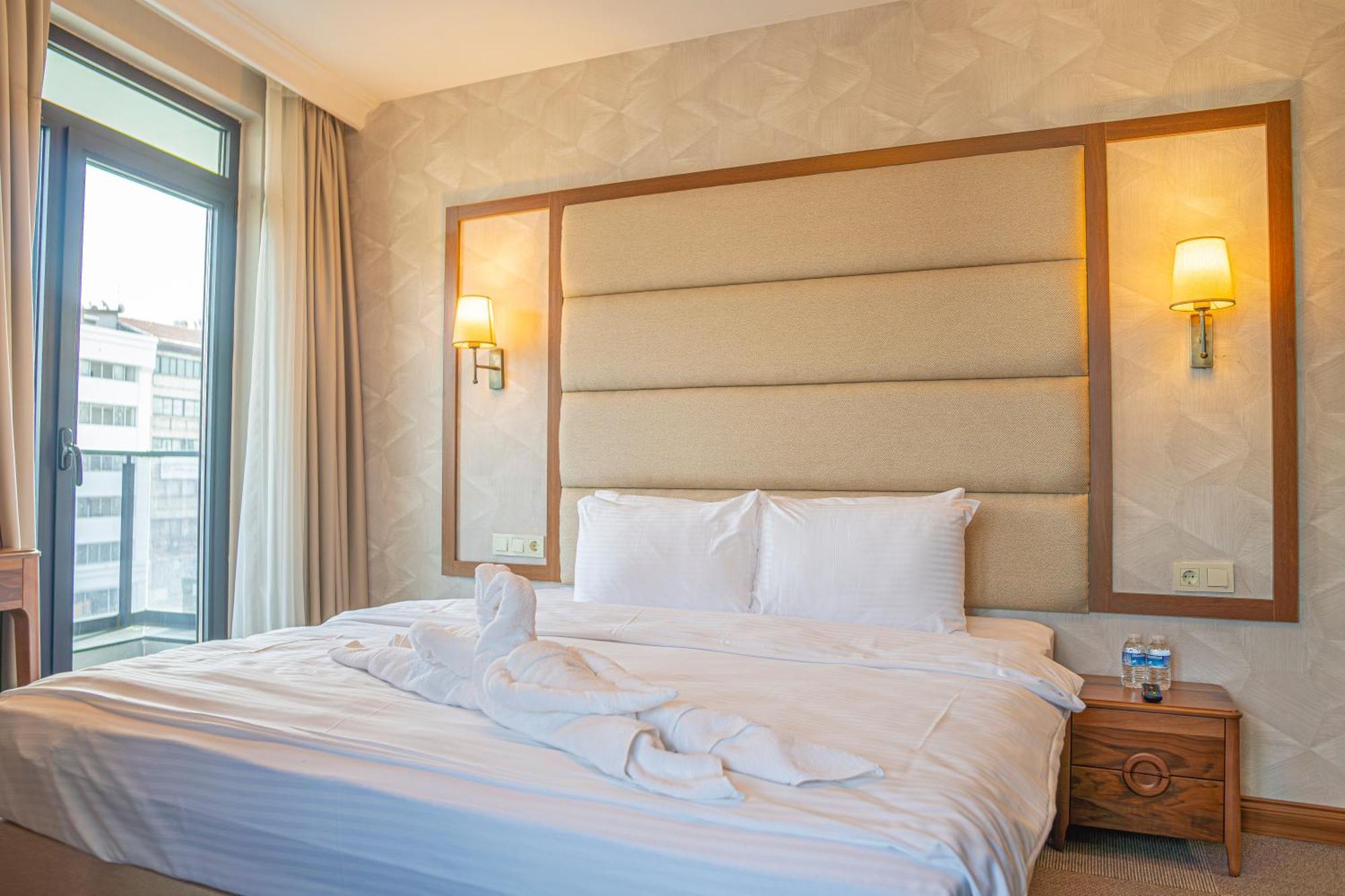 Istanbul Midpoint Hotel Exterior photo
