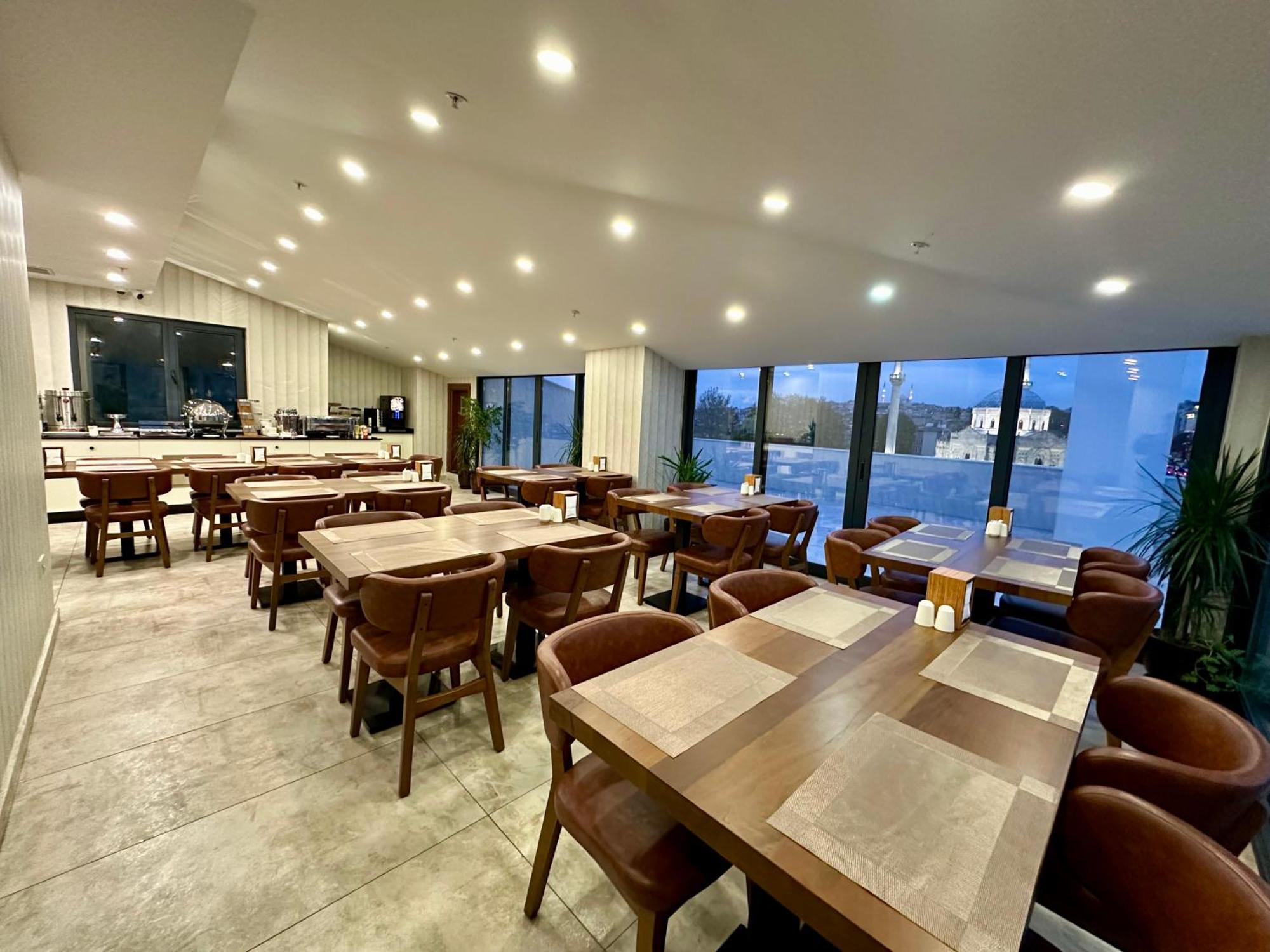 Istanbul Midpoint Hotel Exterior photo
