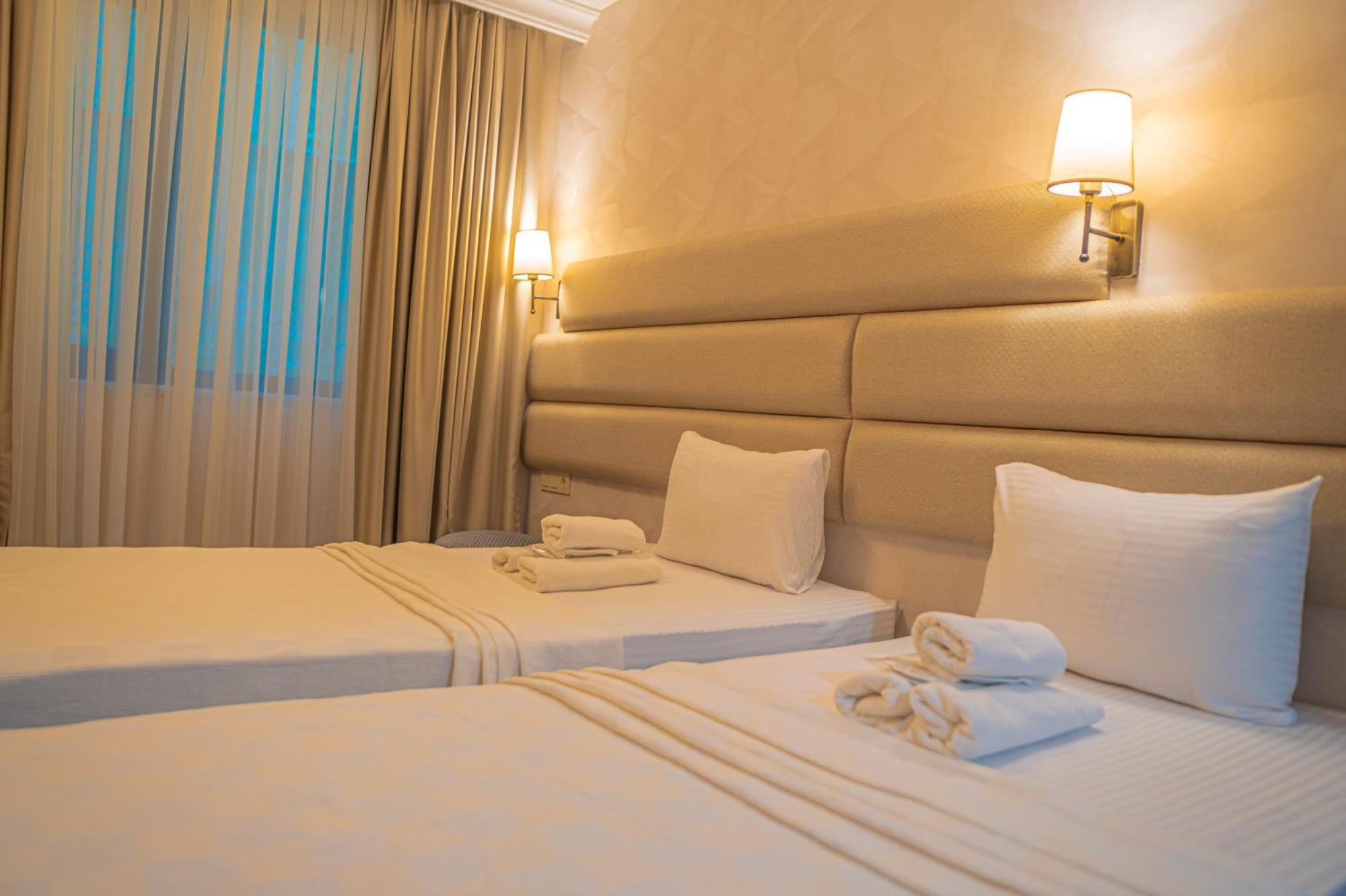 Istanbul Midpoint Hotel Exterior photo
