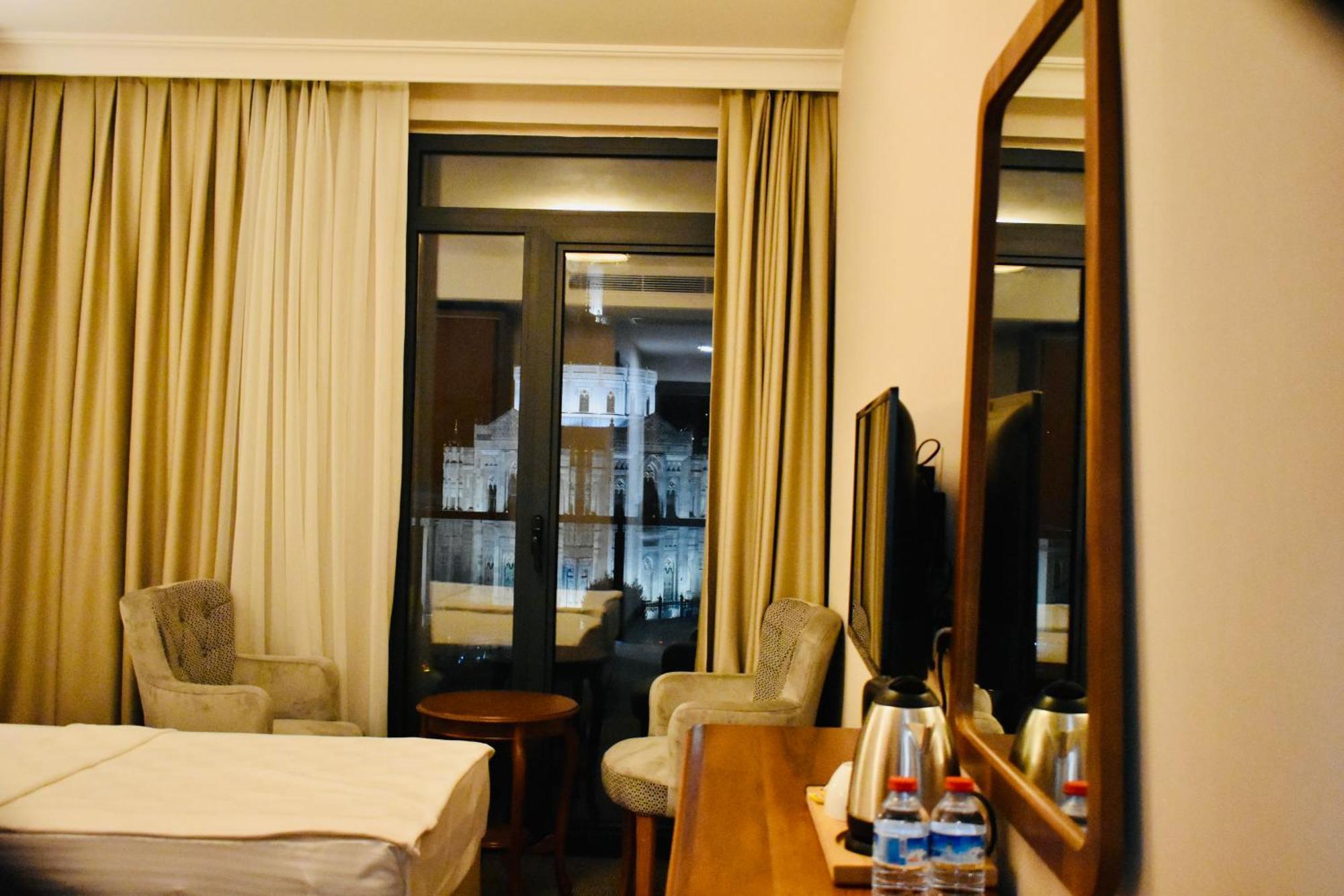 Istanbul Midpoint Hotel Exterior photo